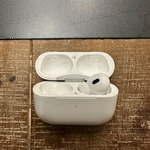 Only comes with one AirPod AirPods Pro 2nd generation